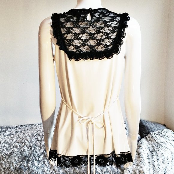 New Directions Black Lace and Ivory Top Free 🚀 Sm - Picture 5 of 14
